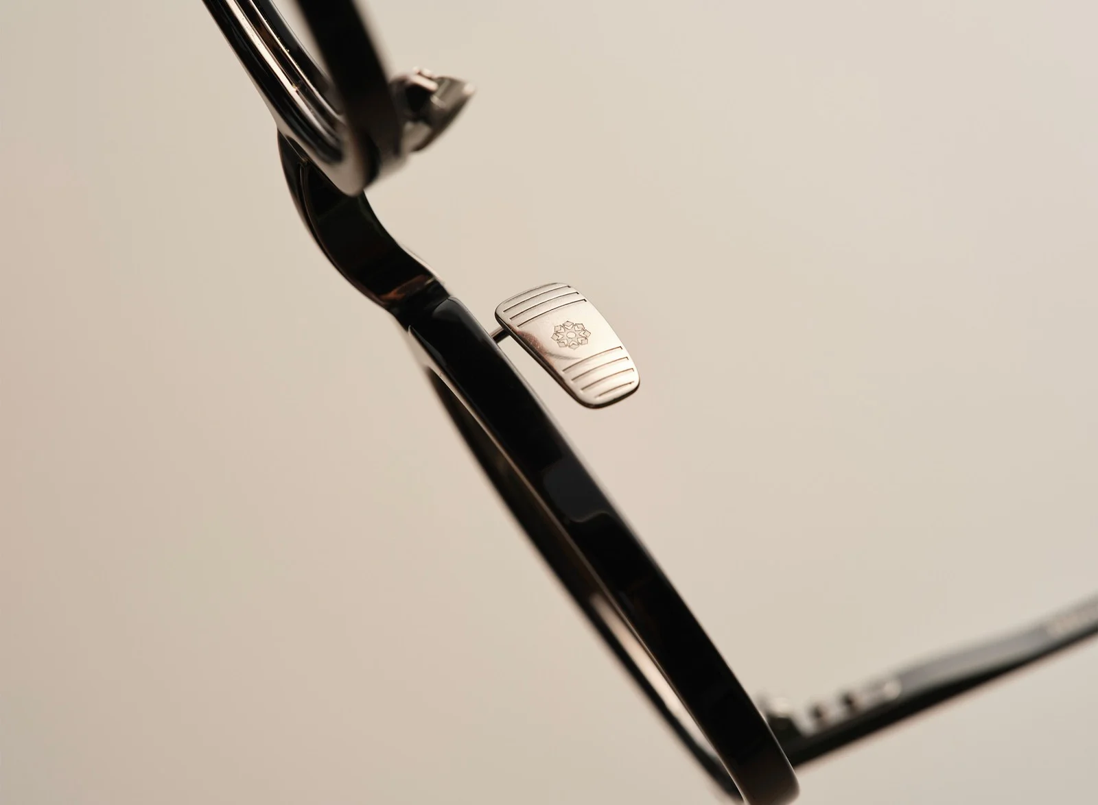 Titanium temples and signature